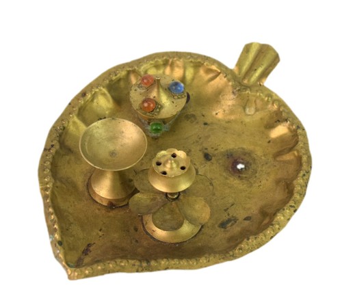Vecchio ottone santo pooja - ottone,